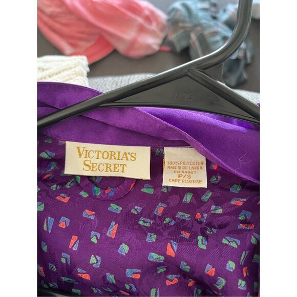 Vintage Gold Label Victoria’s Secret Full Length Robe with Tie Small - Picture 5 of 6